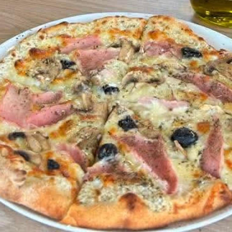 Pizza Reine