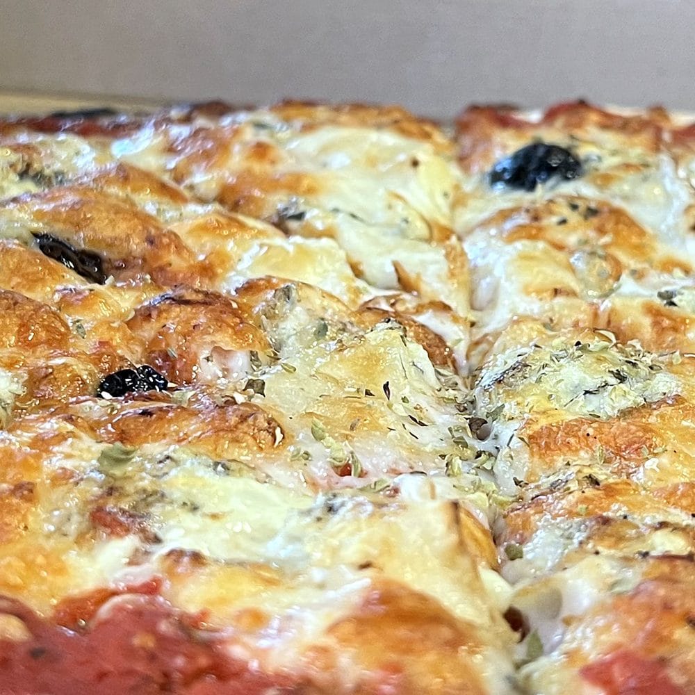 Pizza Marguerite de Flo Pizza : sauce tomate, mozzarella, emmental